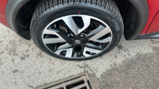 Nissan Juke 1.2 DiG-T N-Connecta 5dr Petrol Hatchback